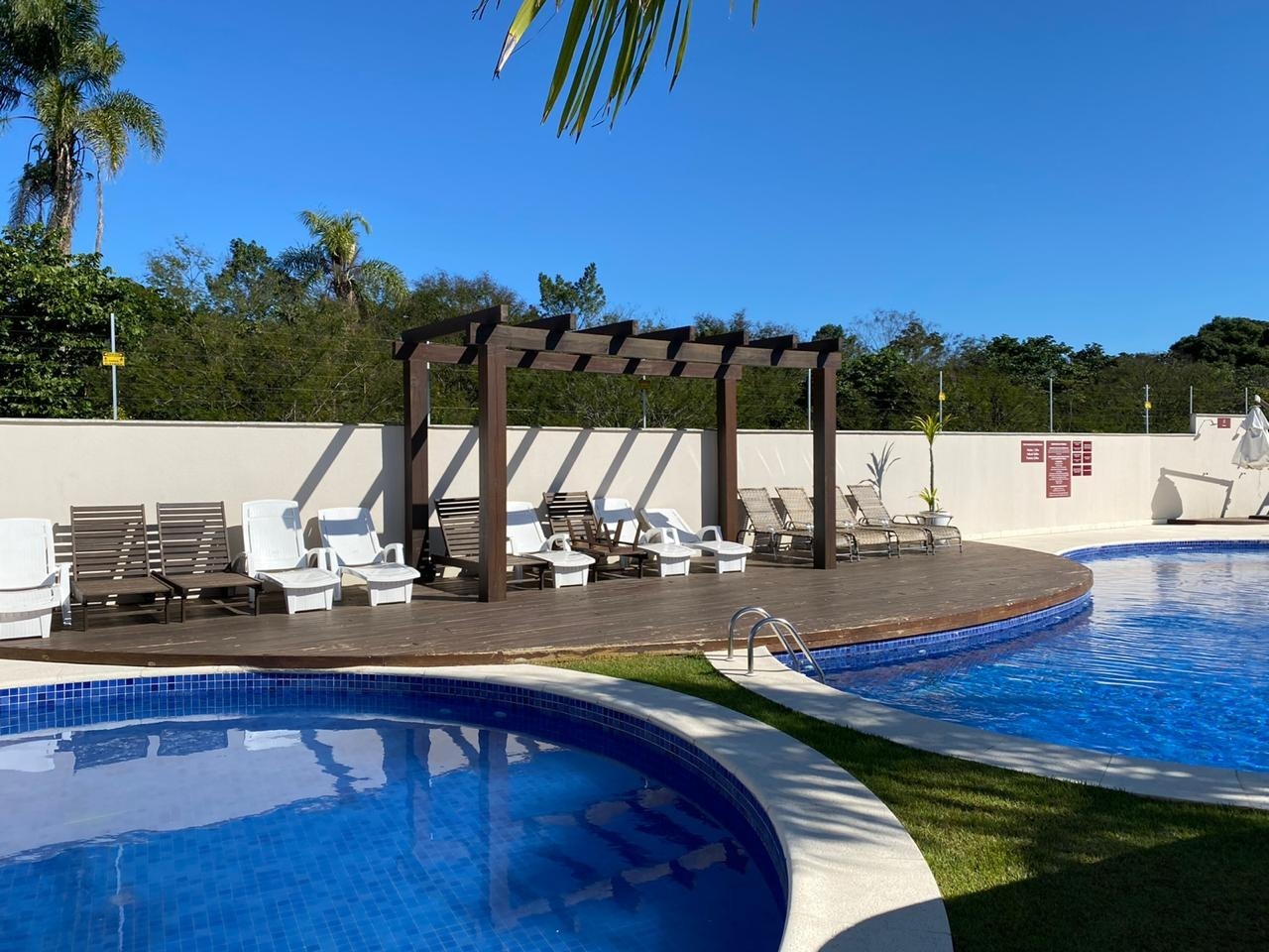 Imagem Casa com 3 Quartos à Venda, 164 m²em Beira Rio - Biguaçu Imagem Casa com 3 Quartos à Venda, 164 m²em Beira Rio - Biguaçu