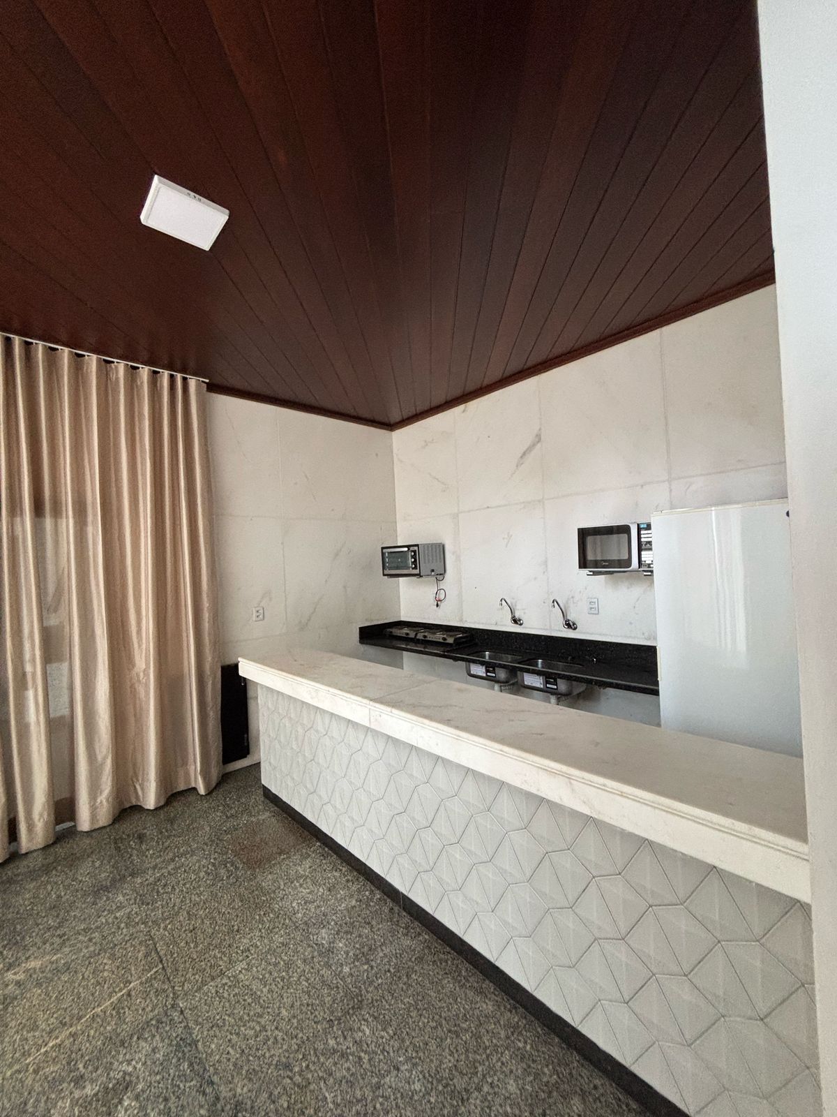 Imagem Apartamento com 4 Quartos à Venda, 211 m² em Itaigara - Salvador Imagem Apartamento com 4 Quartos à Venda, 211 m² em Itaigara - Salvador