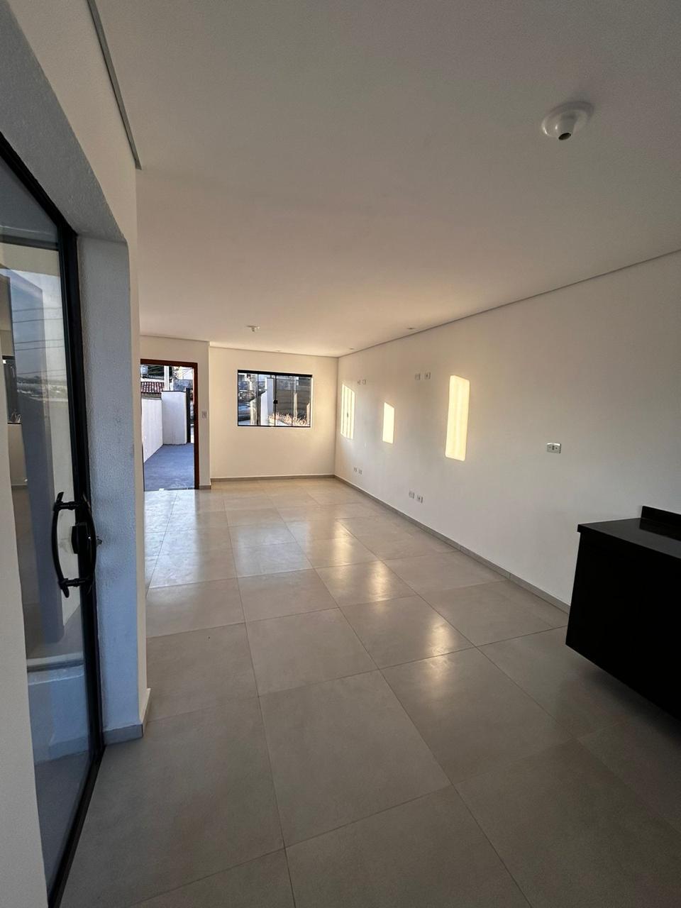 Imagem Sobrado com 3 Quartos à Venda, 90 m²em Vila Lavínia - Mogi das Cruzes