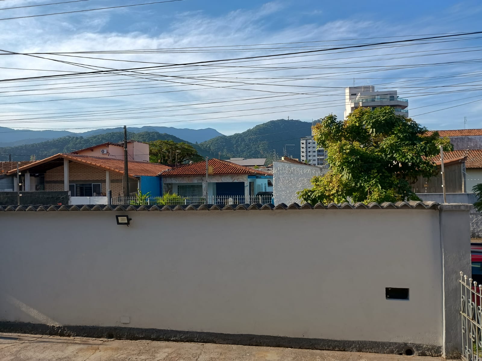 Imagem Casa com 3 Quartos à Venda, 200 m² em Indaiá - Caraguatatuba Imagem Casa com 3 Quartos à Venda, 200 m² em Indaiá - Caraguatatuba