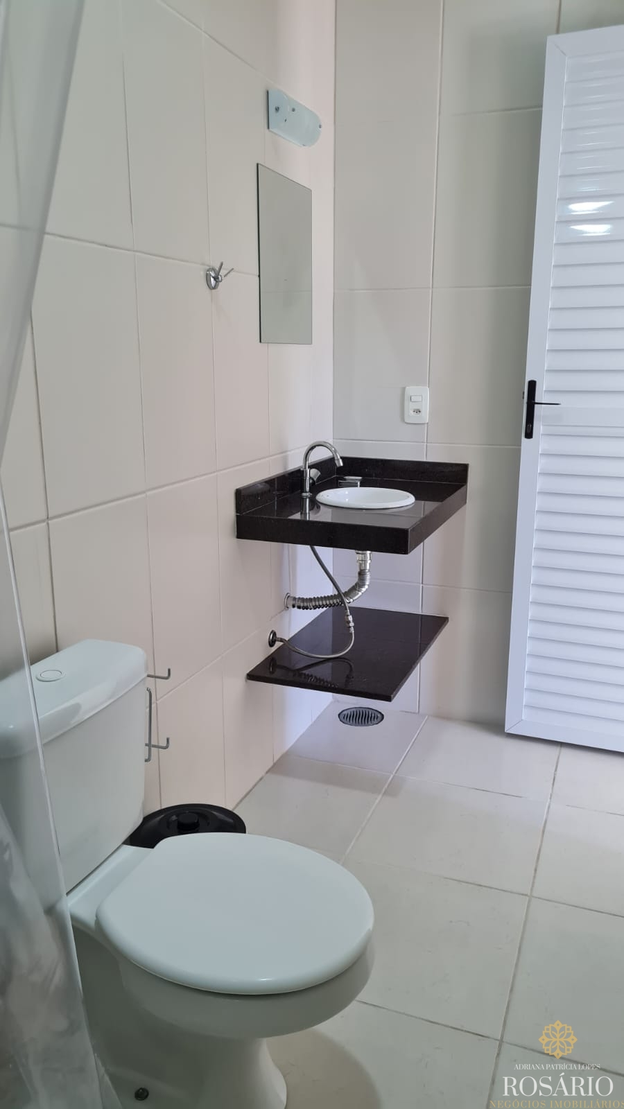 Imagem Casa de Condomínio com 9 Quartos à Venda, 212 m²em Enseada - Ubatuba