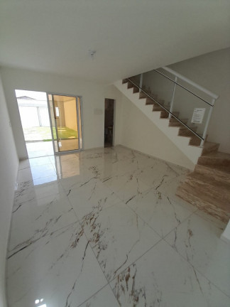 Imagem Casa com 3 Quartos à Venda, 123 m² em Centro - Eusébio Imagem Casa com 3 Quartos à Venda, 123 m² em Centro - Eusébio