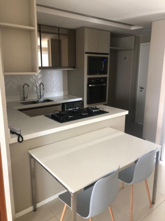 Imagem Apartamento com 2 Quartos à Venda,  em De Lourdes - Fortaleza