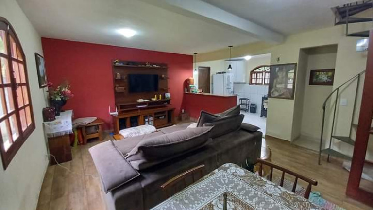 Imagem Casa com 2 Quartos à Venda, 100 m² em Albuquerque - Teresópolis