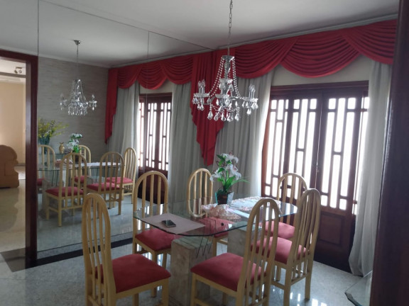 Sobrado com 3 Quartos à Venda, 200 m² em Jardim Santa Mena - Guarulhos