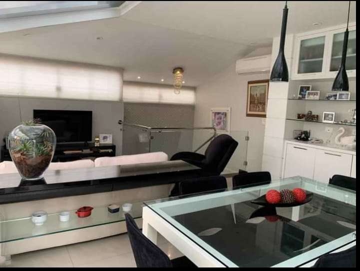 Imagem Apartamento com 2 Quartos à Venda, 80 m²em Batel - Curitiba