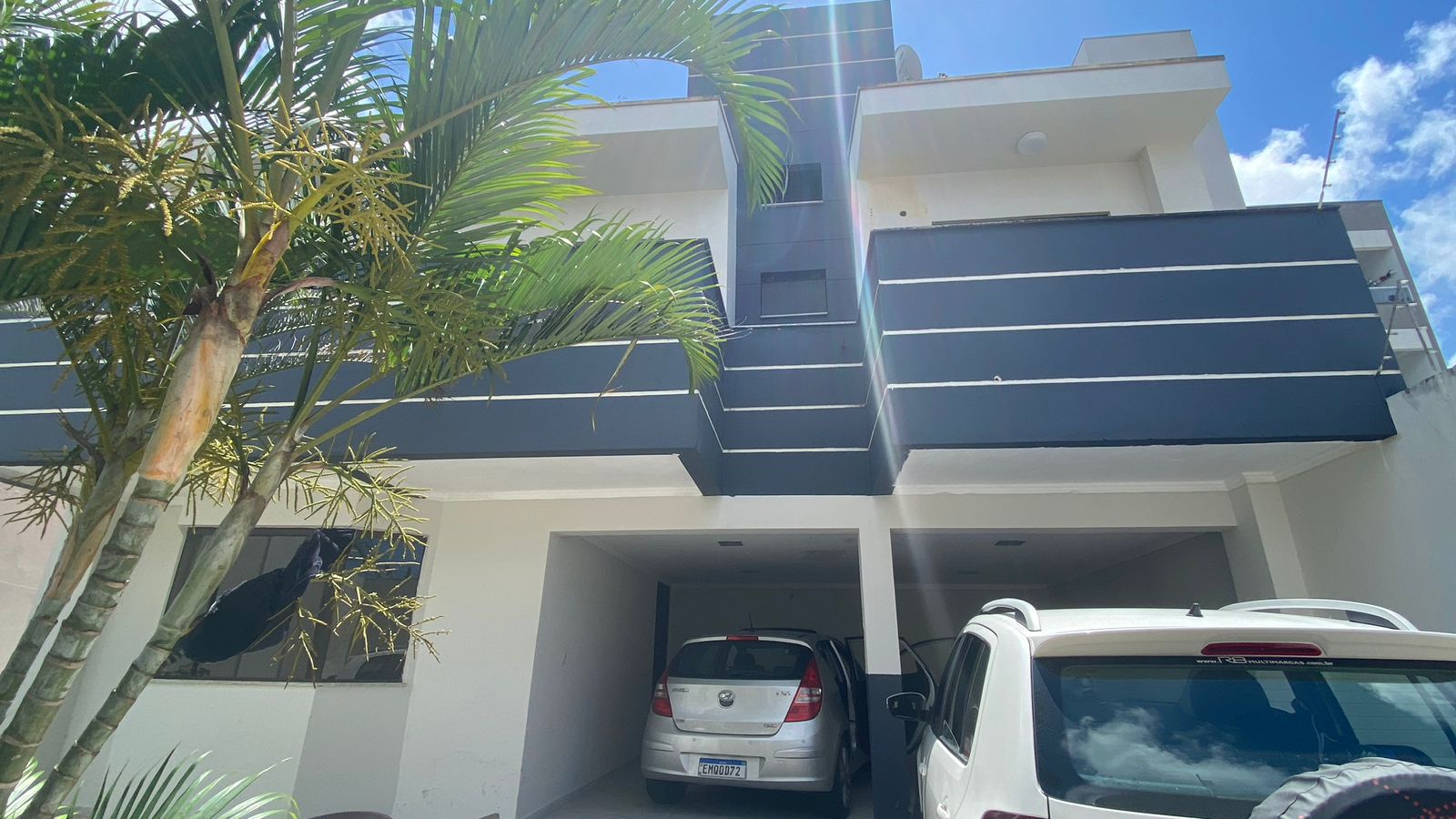 Imagem Sobrado com 3 Quartos à Venda, 360 m²em Santa Regina - Camboriú