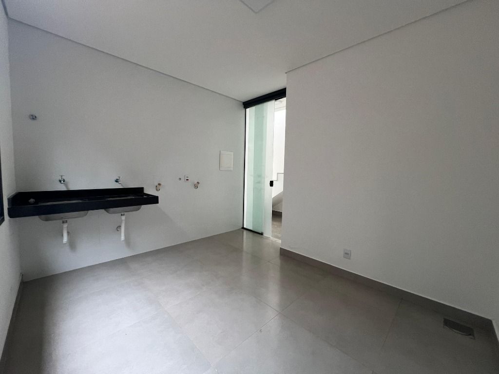 Imagem Casa de Condomínio com 4 Quartos à Venda, 260 m² em Várzea - Lagoa Santa