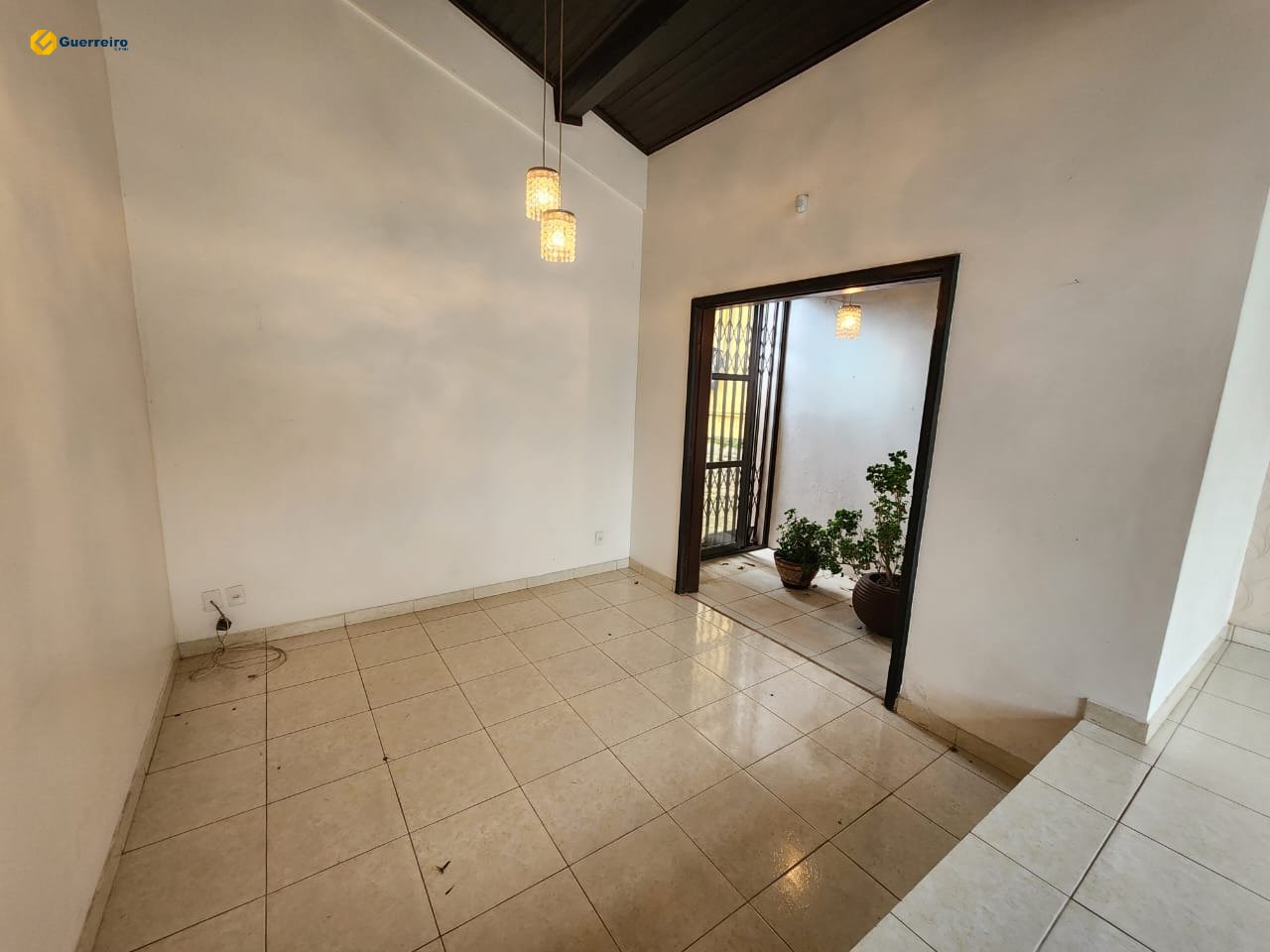 Imagem Casa com 3 Quartos à Venda, 190 m² em Trindade - Florianópolis