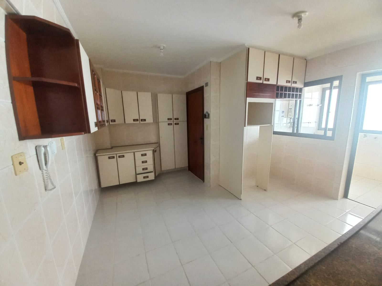Imagem Apartamento com 3 Quartos à Venda, 132 m²em Cambuí - Campinas Imagem Apartamento com 3 Quartos à Venda, 132 m²em Cambuí - Campinas