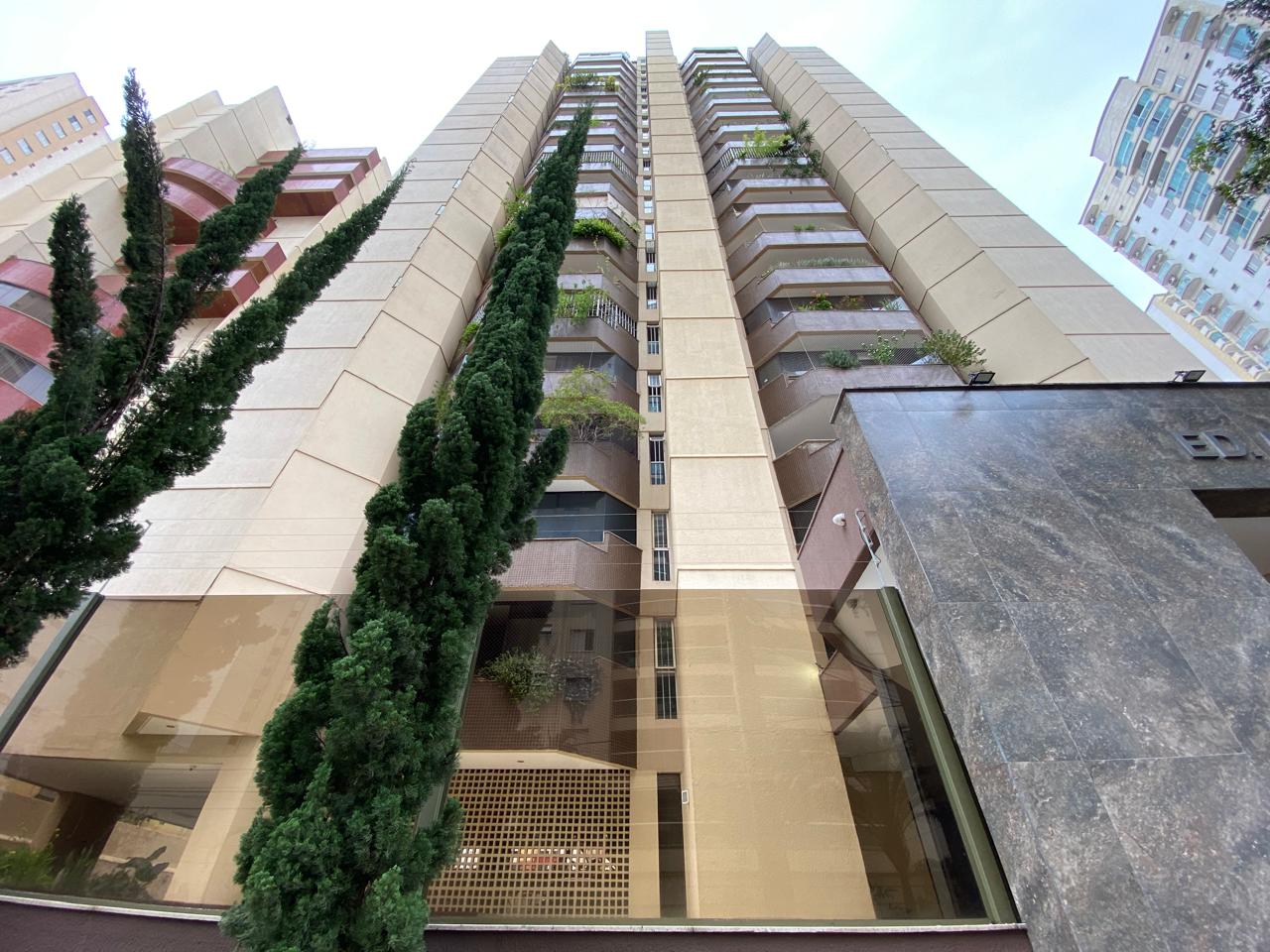 Imagem Apartamento com 3 Quartos à Venda, 110 m²em Nova Suiça - Goiânia