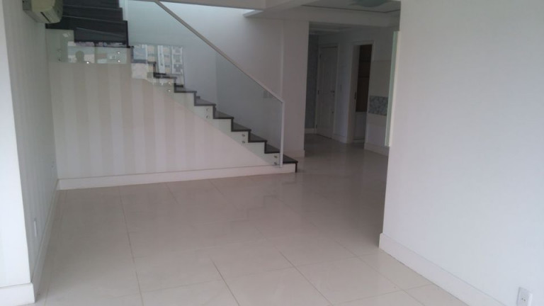 Imagem Cobertura com 3 Quartos à Venda, 180 m² em Michel - Criciúma Imagem Cobertura com 3 Quartos à Venda, 180 m² em Michel - Criciúma