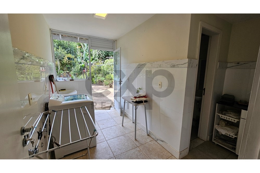 Imagem Casa de Condomínio com 4 Quartos à Venda, 285 m² em Itaipava - Petrópolis