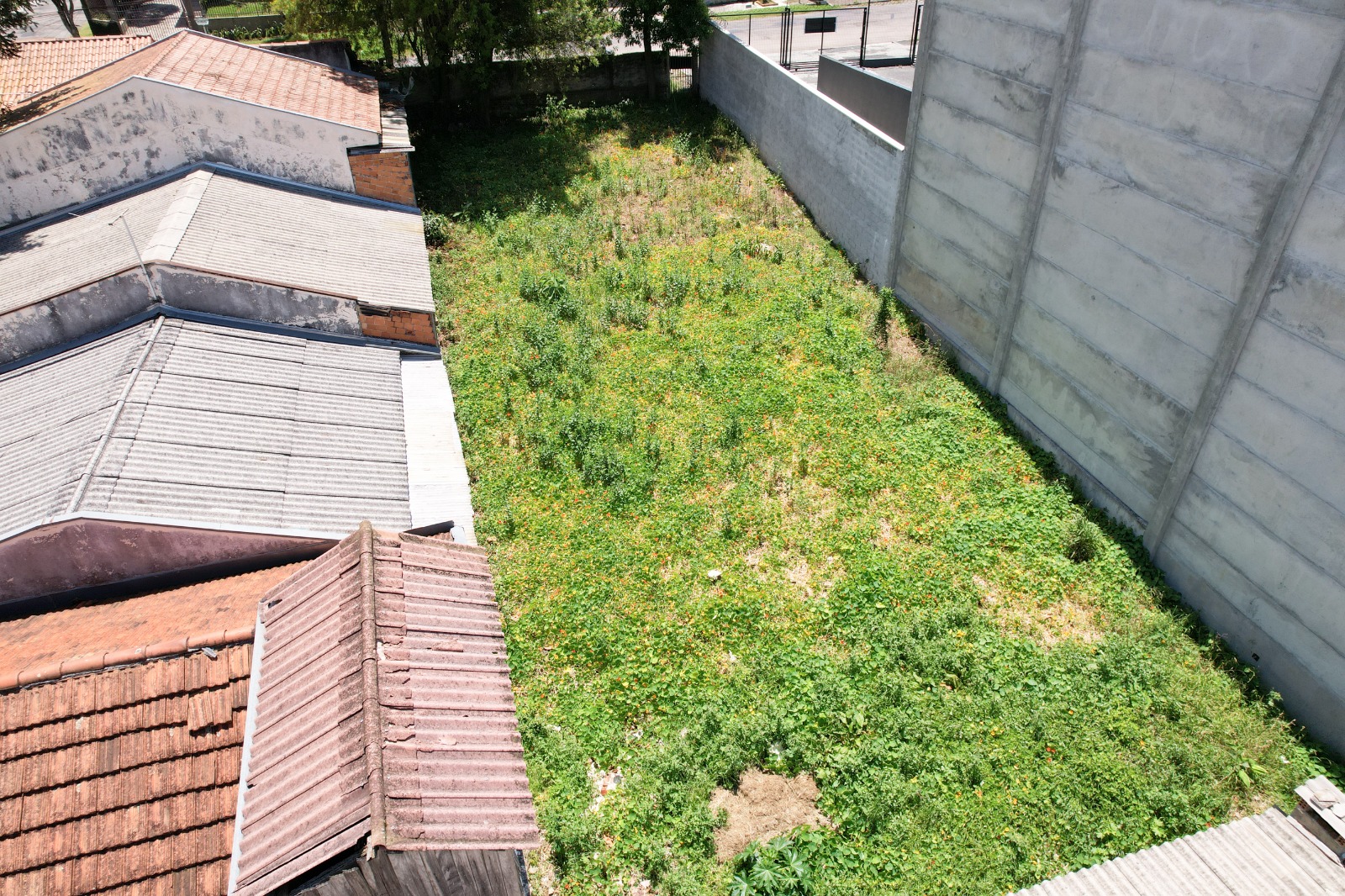 Imagem Terreno à Venda, 384 m² em Tingui - Curitiba Imagem Terreno à Venda, 384 m² em Tingui - Curitiba