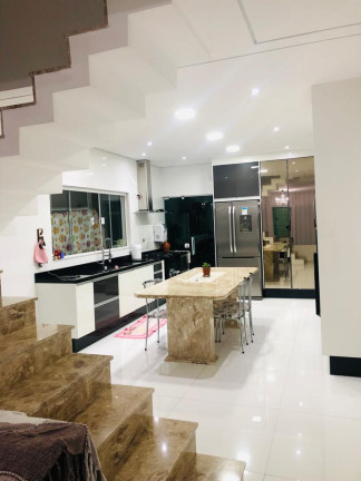 Imagem Casa com 3 Quartos à Venda, 130 m² em Jardim Maria de Lourdes - Guarulhos