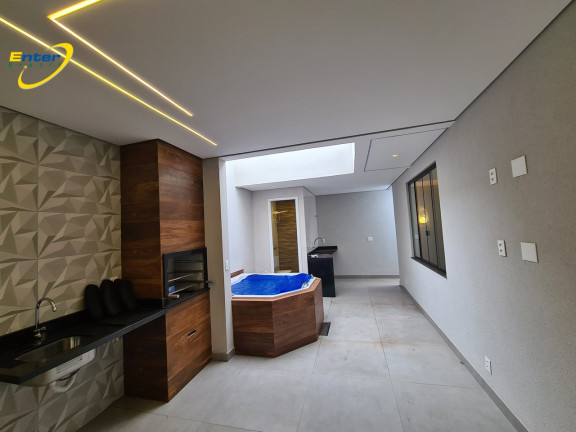 Imagem Casa com 4 Quartos à Venda, 225 m² em Guará II - Brasília