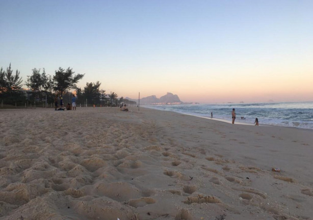 Imagem Casa com 3 Quartos à Venda, 250 m² em Recreio dos Bandeirantes - Rio de Janeiro Imagem Casa com 3 Quartos à Venda, 250 m² em Recreio dos Bandeirantes - Rio de Janeiro