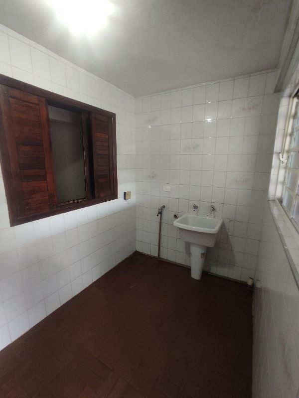 Imagem Casa com 3 Quartos para Alugar, 300 m²em Vila Clarice - São Paulo Imagem Casa com 3 Quartos para Alugar, 300 m²em Vila Clarice - São Paulo