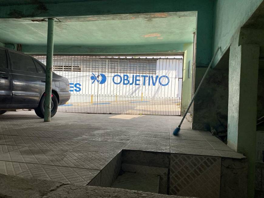 Casa com 2 Quartos para Alugar, 100 m²em Vila Makenzi - Jandira