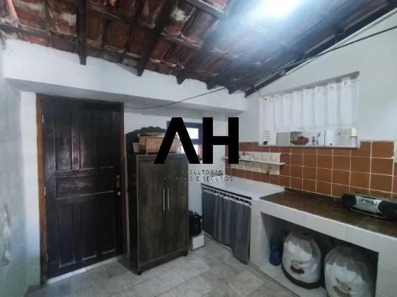 Imagem Casa com 4 Quartos à Venda, 120 m²em Badu - Niterói