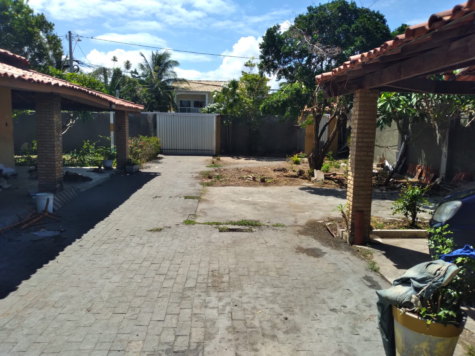 Imagem Casa com 5 Quartos à Venda, 417 m²em Centro - Lauro de Freitas Imagem Casa com 5 Quartos à Venda, 417 m²em Centro - Lauro de Freitas