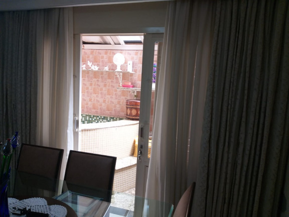 Imagem Casa com 3 Quartos à Venda, 215 m² em Jardim Aeroporto - São Paulo