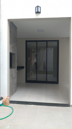 Imagem Casa com 3 Quartos à Venda, 165 m² em Vila Nova Socorro - Mogi das Cruzes