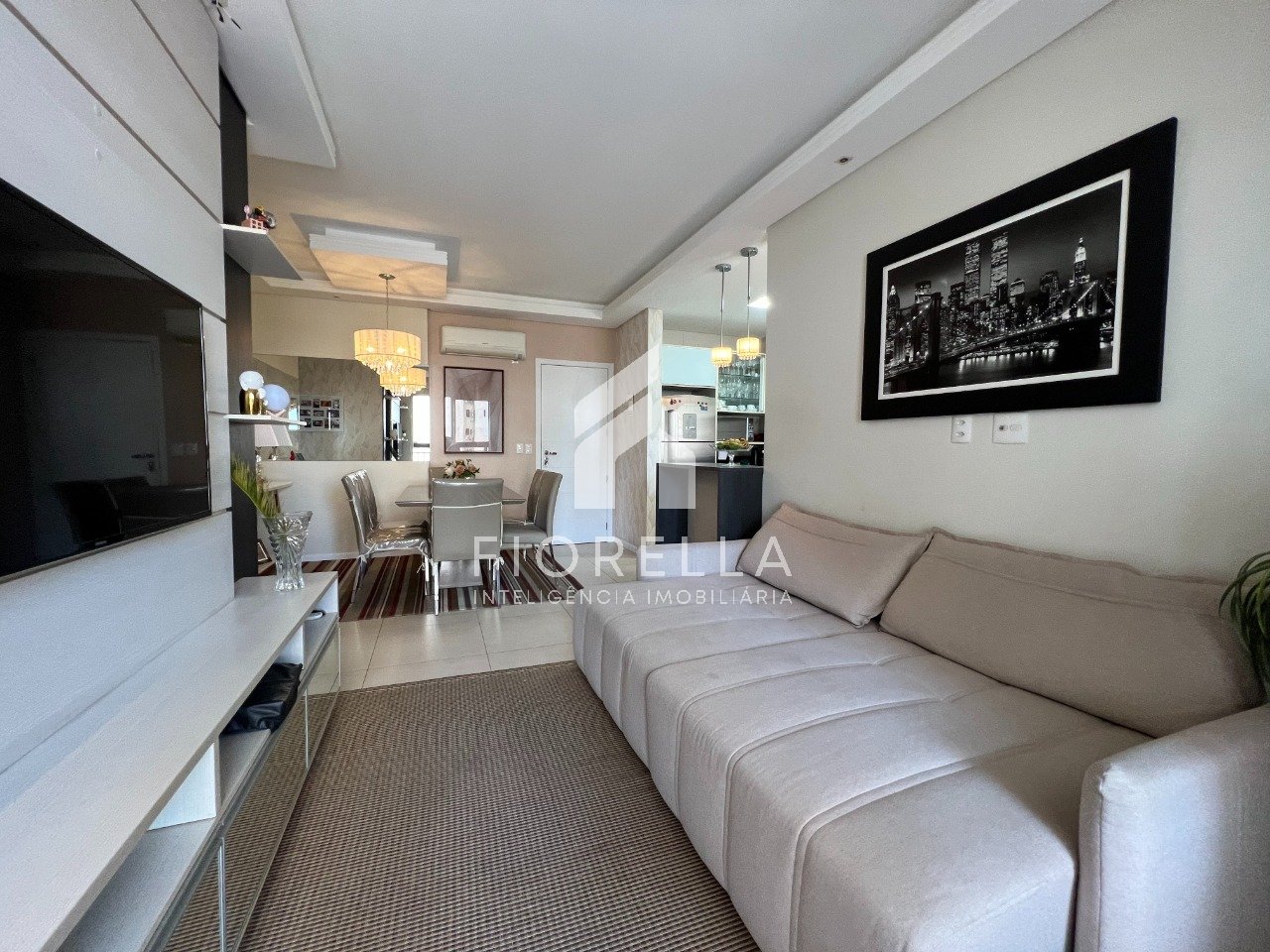 Imagem Apartamento com 2 Quartos à Venda, 74 m²em Kobrasol - São José
