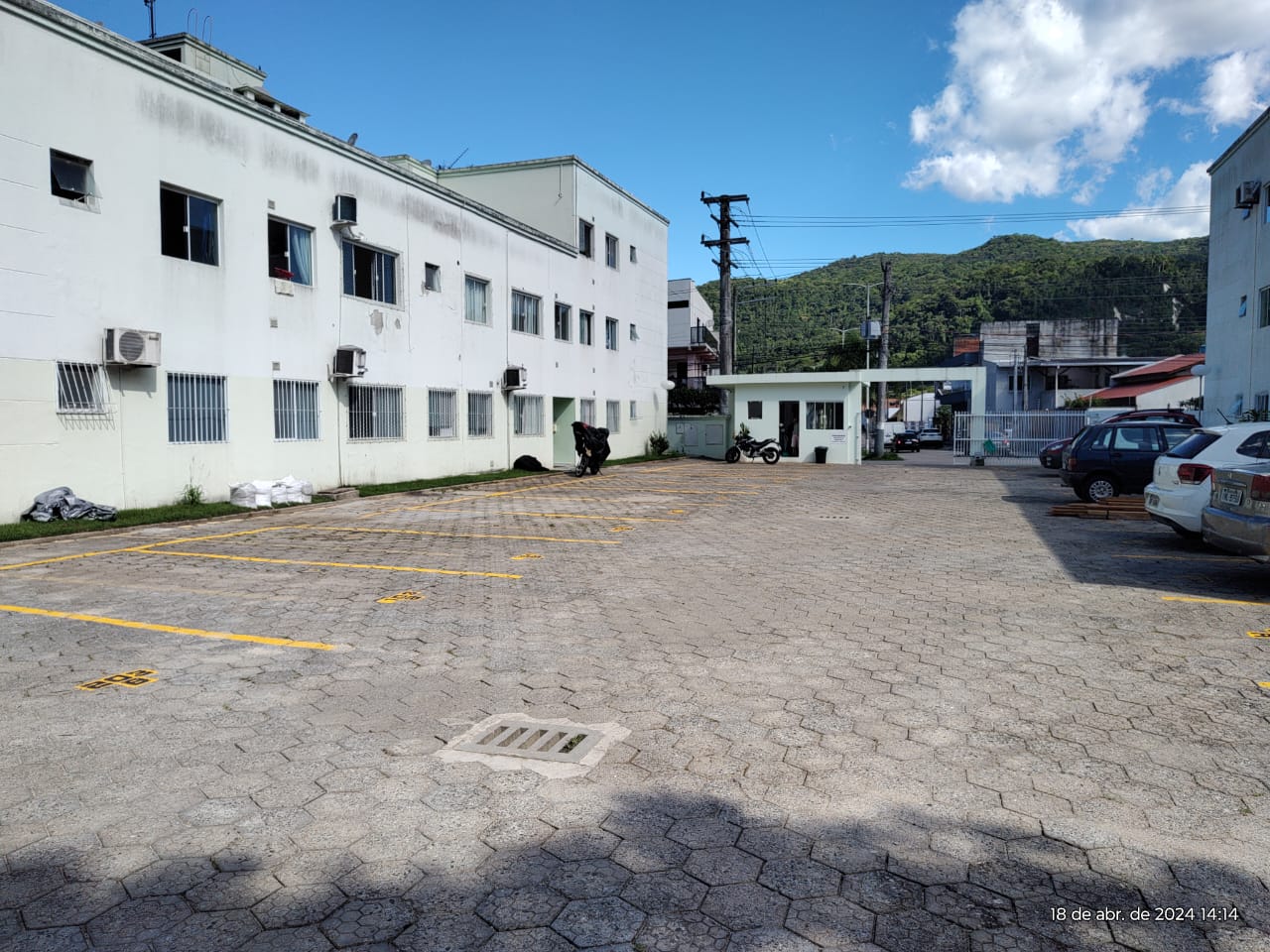 Imagem Apartamento com 2 Quartos para Alugar, 55 m²em Nova Esperança - Balneário Camboriú