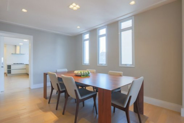 Imagem Apartamento com 3 Quartos à Venda, 212 m² em Vila Nova Conceição - São Paulo Imagem Apartamento com 3 Quartos à Venda, 212 m² em Vila Nova Conceição - São Paulo