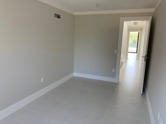 Imagem Casa com 4 Quartos à Venda, 360 m² em Barra da Tijuca - Rio de Janeiro