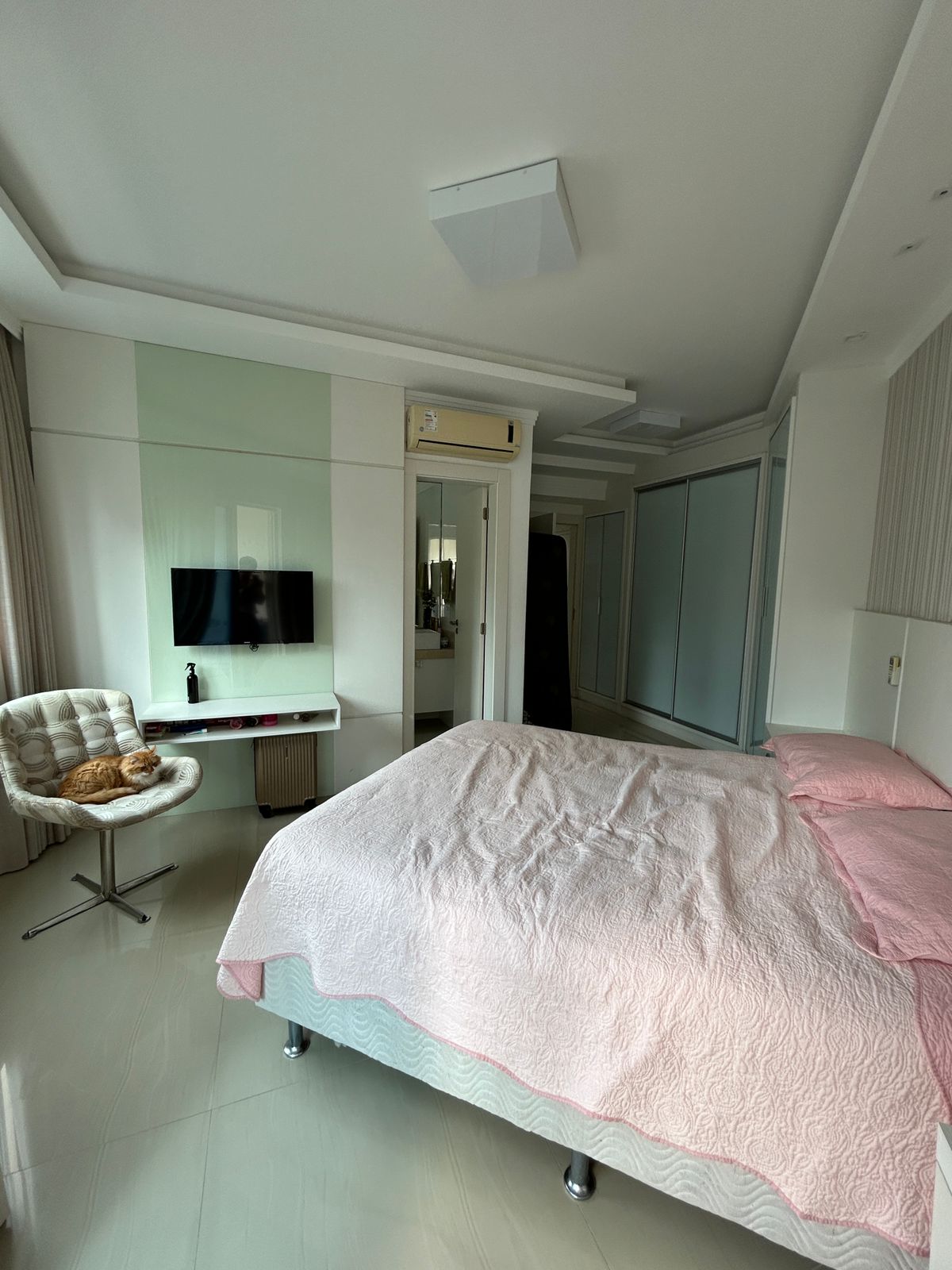 Imagem Apartamento à Venda, 160 m²em Meia Praia - Itapema