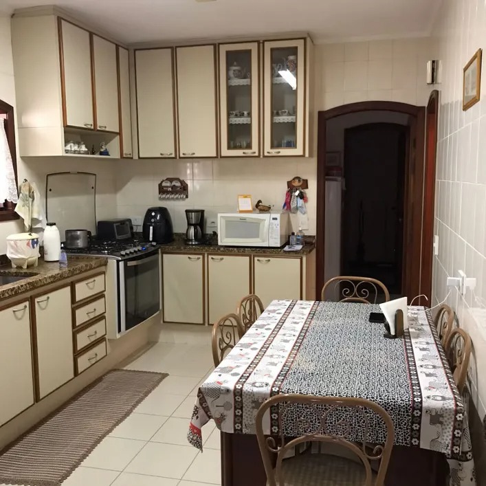 Imagem Casa com 4 Quartos à Venda, 380 m²em Alphaville - Santana de Parnaíba Imagem Casa com 4 Quartos à Venda, 380 m²em Alphaville - Santana de Parnaíba