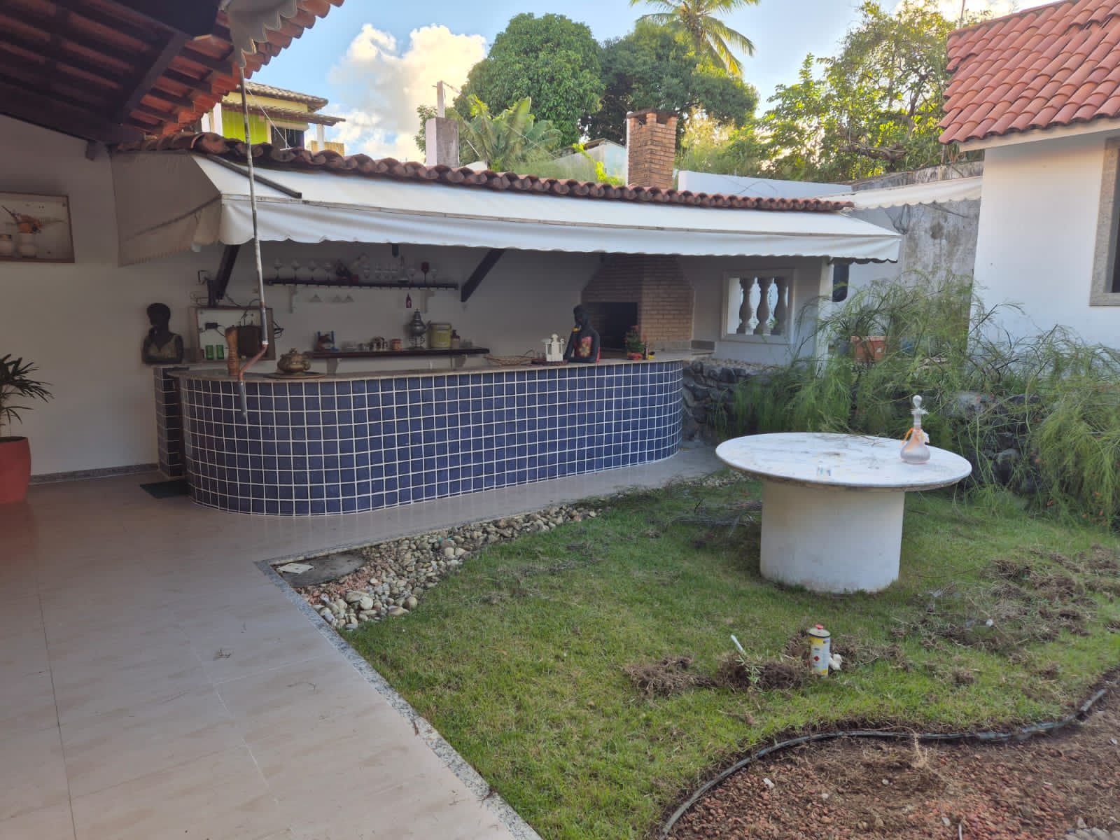 Imagem Casa com 4 Quartos à Venda, 600 m²em Centro - Lauro de Freitas Imagem Casa com 4 Quartos à Venda, 600 m²em Centro - Lauro de Freitas