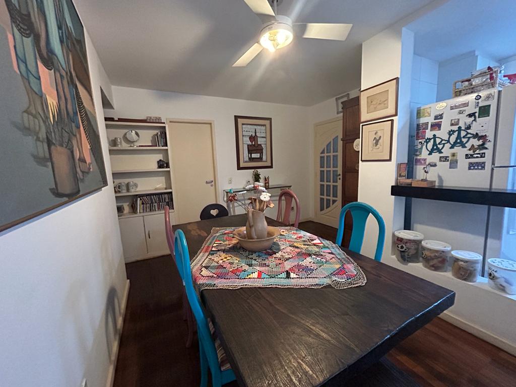 Imagem Apartamento com 4 Quartos à Venda, 190 m²em Icaraí - Niterói