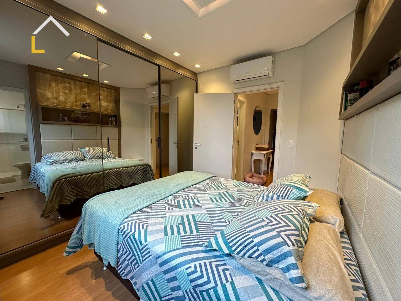 Imagem Apartamento com 3 Quartos à Venda, 85 m²em Floresta - Joinville Imagem Apartamento com 3 Quartos à Venda, 85 m²em Floresta - Joinville