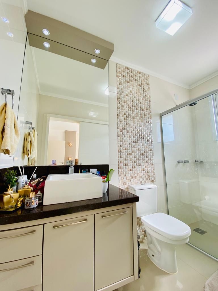 Imagem Sobrado com 3 Quartos à Venda, 360 m²em Atlântida Sul - Osório