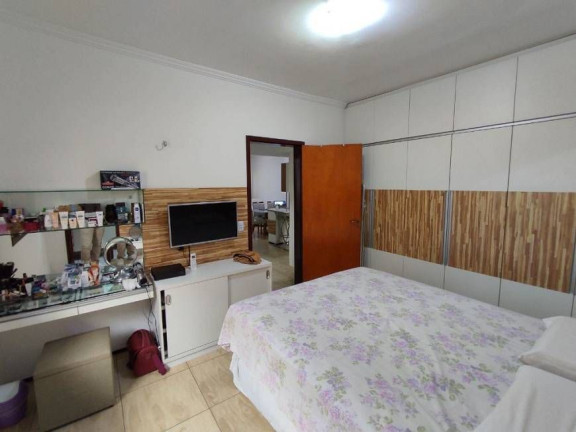 Imagem Casa com 3 Quartos à Venda, em Parquelândia - Fortaleza Imagem Casa com 3 Quartos à Venda, em Parquelândia - Fortaleza