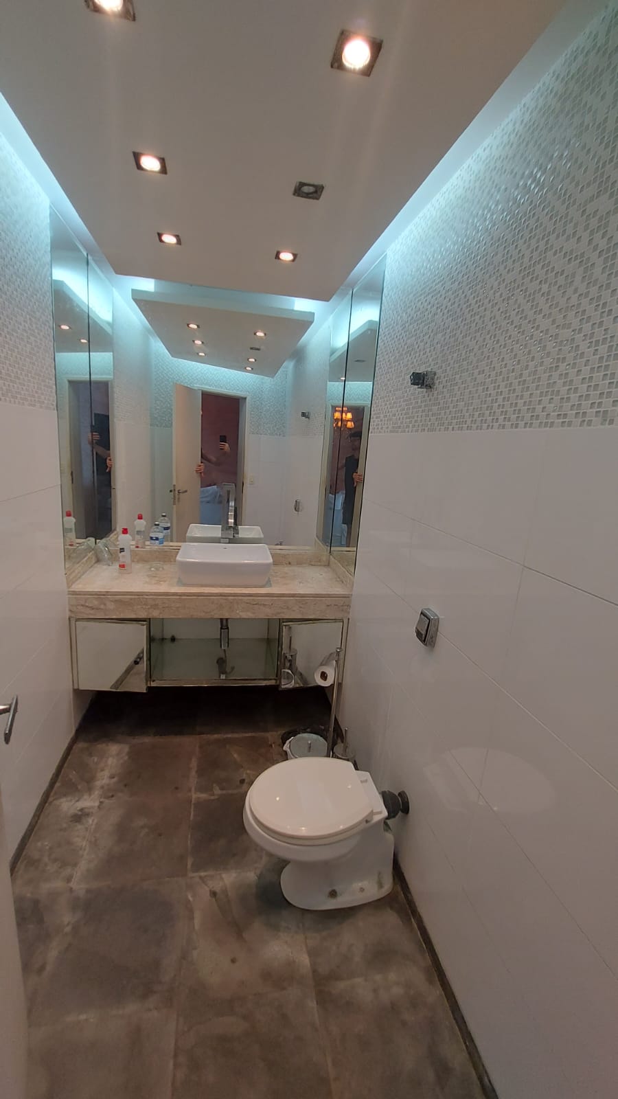 Imagem Casa de Condomínio com 5 Quartos à Venda, 288 m²em Alphaville - Santana de Parnaíba Imagem Casa de Condomínio com 5 Quartos à Venda, 288 m²em Alphaville - Santana de Parnaíba