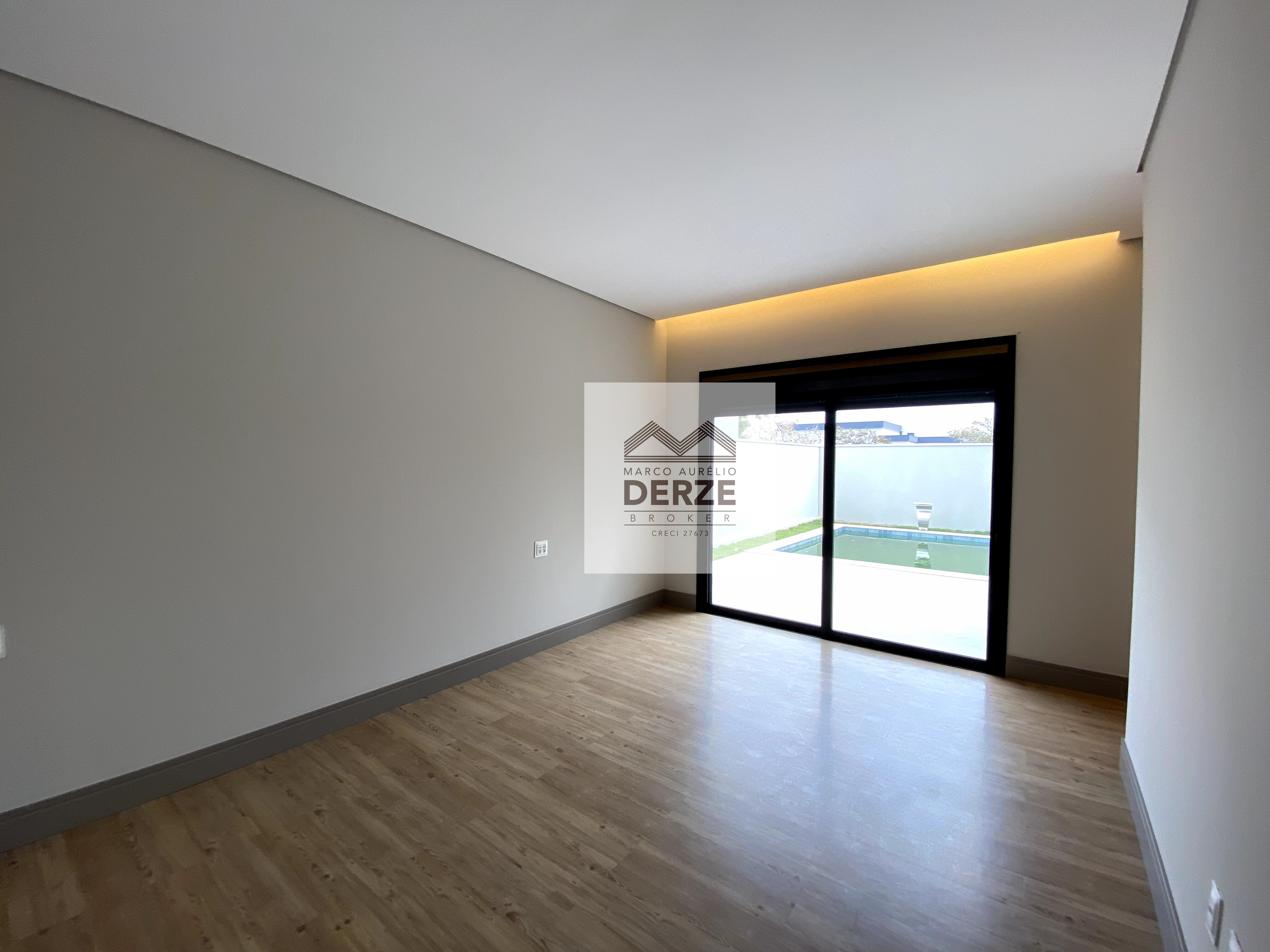 Imagem Casa com 3 Quartos à Venda, 240 m²em Jardim Inconfidência - Uberlândia