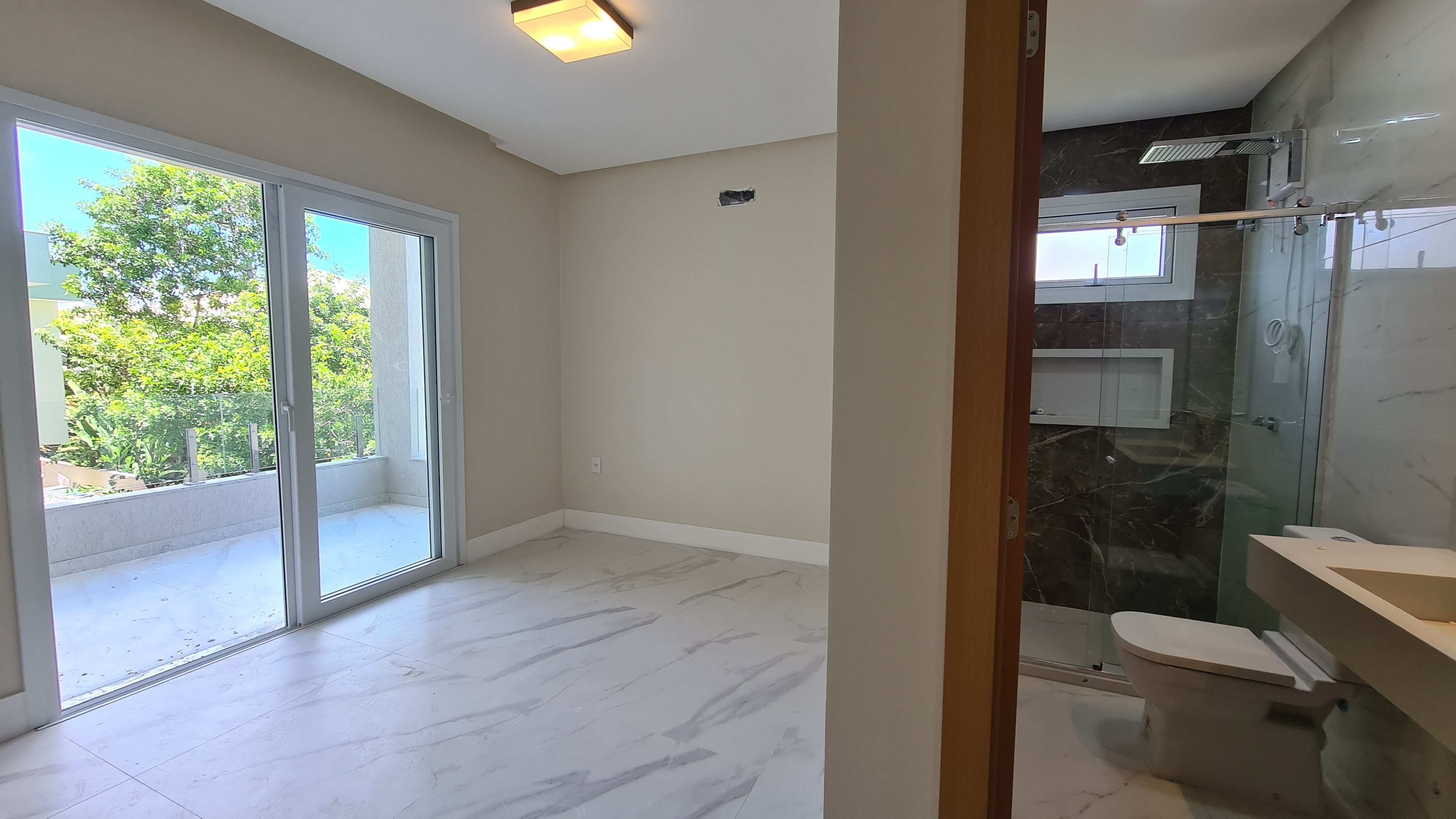 Imagem Casa de Condomínio com 6 Quartos à Venda, 335 m² em Guarajuba (Monte Gordo) - Camaçari Imagem Casa de Condomínio com 6 Quartos à Venda, 335 m² em Guarajuba (Monte Gordo) - Camaçari