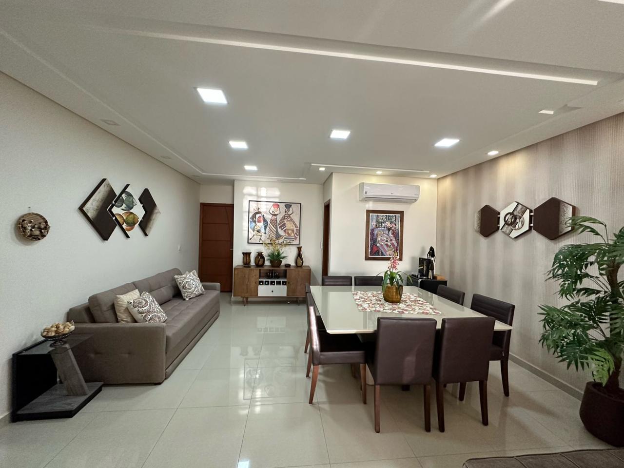 Imagem Apartamento com 4 Quartos à Venda, 232 m² em Guilhermina - Praia Grande