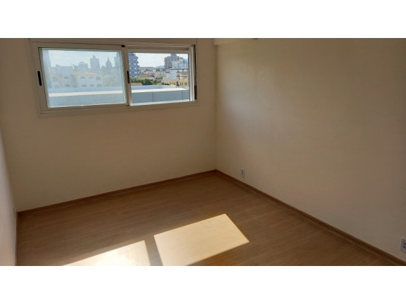 Imagem Apartamento com 2 Quartos à Venda,  em Centro - Pelotas