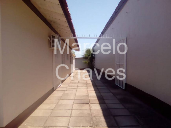 Imagem Casa com 3 Quartos à Venda, 250 m² em Medianeira - Porto Alegre Imagem Casa com 3 Quartos à Venda, 250 m² em Medianeira - Porto Alegre