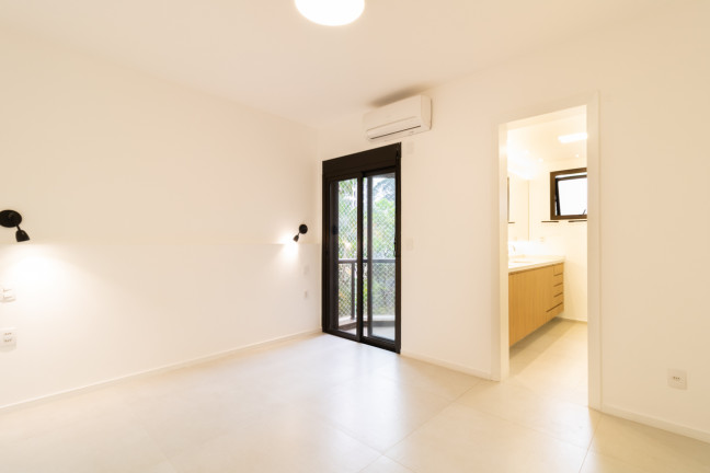 Imagem Apartamento com 3 Quartos à Venda, 123 m² em Itaim Bibi - São Paulo Imagem Apartamento com 3 Quartos à Venda, 123 m² em Itaim Bibi - São Paulo