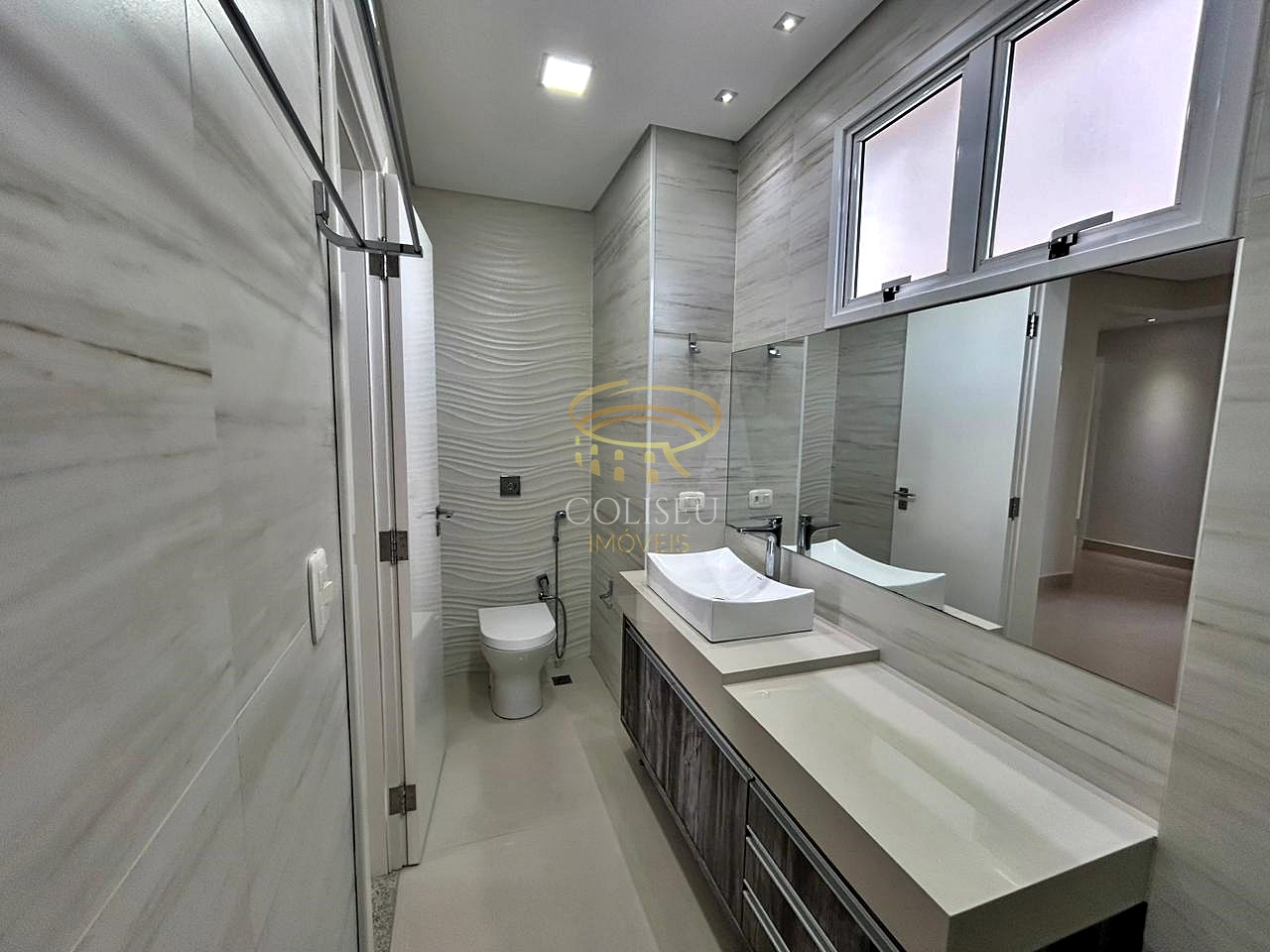 Imagem Apartamento com 3 Quartos à Venda, 147 m²em Zona Armazém - Maringá Imagem Apartamento com 3 Quartos à Venda, 147 m²em Zona Armazém - Maringá