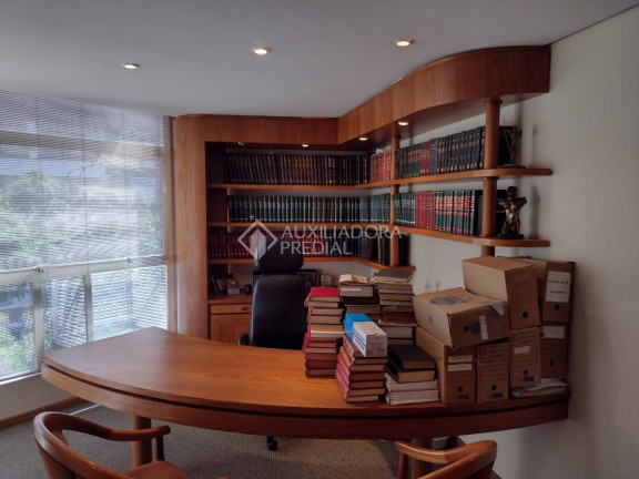 Sala Comercial à Venda, 54 m² em Floresta - Porto Alegre