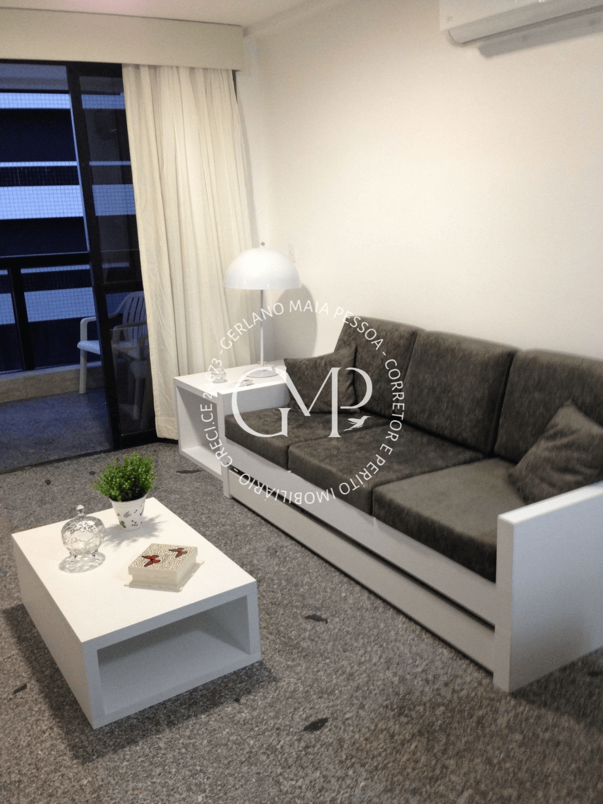 Imagem Flat com 2 Quartos à Venda, 57 m²em Meireles - Fortaleza Imagem Flat com 2 Quartos à Venda, 57 m²em Meireles - Fortaleza