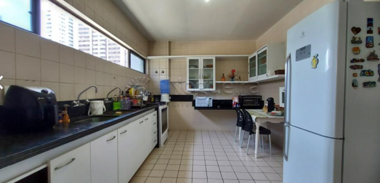 Imagem Apartamento com 4 Quartos à Venda, 200 m² em Boa Viagem - Recife