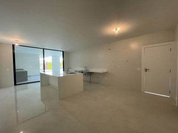 Imagem Casa de Condomínio com 5 Quartos à Venda, 1.100 m² em Barra da Tijuca - Rio de Janeiro Imagem Casa de Condomínio com 5 Quartos à Venda, 1.100 m² em Barra da Tijuca - Rio de Janeiro